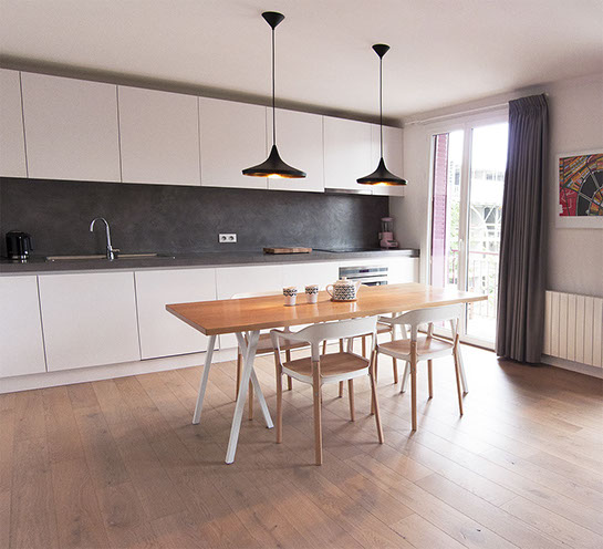 Salle à manger d'un appartement à Annecy.